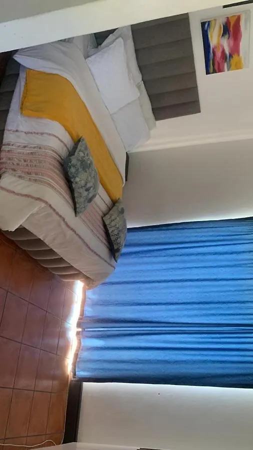 Oostenberg Vip Guest House Cape Town