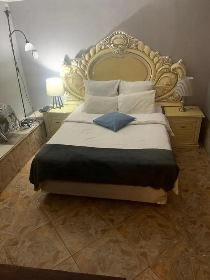 Oostenberg Vip Guest House Cape Town